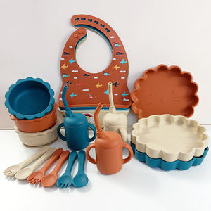 Vaisselle en silicone sans BPA de qualité alimentaire pour tout-petits, assiette avec cuillère et fourchette, bavoir étanche, bol d'aspiration, tasse de paille - Product Image 1