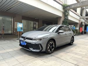 <span class=keywords><strong>Volkswagen</strong></span> Golf 8 R-Line d'occasion 1.5TSI / 300TSI automatique essence, conduite à gauche, berline d'occasion - Product Image 1