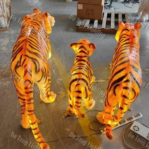 ไฟรูปเสือไฟเบอร์กลาสสำหรับภายนอกอาคาร กันน้ำระดับ IP65 ไฟ LED ลายสัตว์ สำหรับสวนสาธารณะและโครงการจัดสวน - Product Image 2