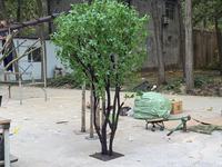 Großer Künstlicher Ficus-Baum für Innenräume, Dekorativer Großer Künstlicher Banyan-Baum, Künstlicher Glasfaserbaum für Außenbereiche