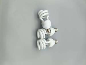 2025 New Arrival bán chạy nhất tiết kiệm năng lượng UVB <span class=keywords><strong>CFL</strong></span> đèn cho các loài bò <span class=keywords><strong>s</strong></span>át & Lưỡng Cư chất lượng tuyệt vời <span class=keywords><strong>S</strong></span>ản xuất tại Trung Quốc - Product Image 4