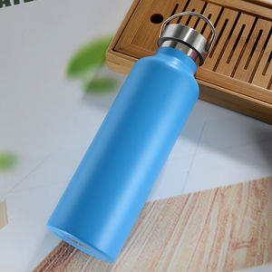 Logo personnalisé à double paroi Couvercle en option Tasse en métal pour le bureau Bouteille d'eau en acier inoxydable de 750ml avec poignée de levage - Product Image 4