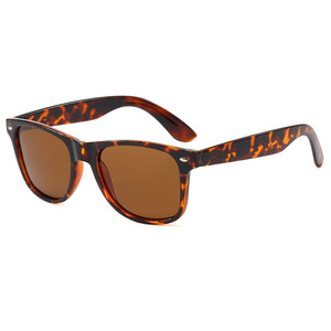 <span class=keywords><strong>Gafas</strong></span> <span class=keywords><strong>de</strong></span> <span class=keywords><strong>Sol</strong></span> Deportivas Retro Cuadradas <span class=keywords><strong>con</strong></span> Logotipo Personalizado al por Mayor, Protección UV400, Montura Completa <span class=keywords><strong>de</strong></span> Plástico, Unisex, Económicas - Product Image 4