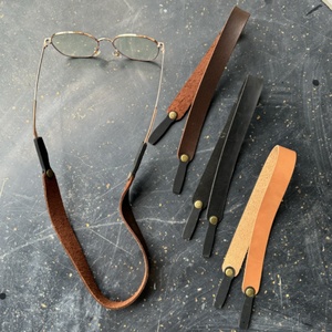 สายคล้องแว่นตาหนังแท้ Boshiho แบบรักษ์โลก สไตล์เรโทร ป้องกันการสูญหาย พร้อมโลโก้ลายนูนสำหรับเล่นกีฬา - Product Image 3