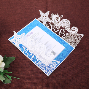 Pochette d'invitation découpée au laser sur mesure, thème océan, avec carte imprimée pailletée bleue et enveloppe blanche - Product Image 5
