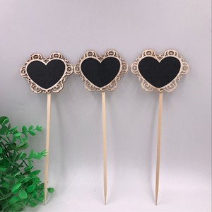 Wooden Heart-Shaped Chalkboard With Floral Border 3 Pcs Mini Blackboard For <b>Home</b> <b>Decor</b> Valentine'S Day <b>Rustic</b> Style - Product Image 1