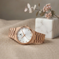 Montre sport en acier inoxydable 32 mm à quartz pour femme, design de luxe, bracelet en cuir, verre résistant à l'eau, mouvement Citizen