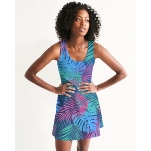 Trova il tuo vestito racerback Simple Pleasures di Find Your Coast - Product Image 4