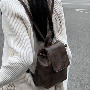 Mochila Minimalista de Cuero Marrón para Mujer, Bolso de Hombro Compacto para Uso Diario, Otoño 2026, Capacidad de 20-35L, Color Sólido, JM-44 - Product Image 2