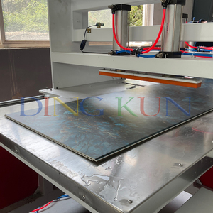 Macchina per Estrusione di Pannelli Decorativi in PVC con Unità di Laminazione Film in Linea - Product Image 3