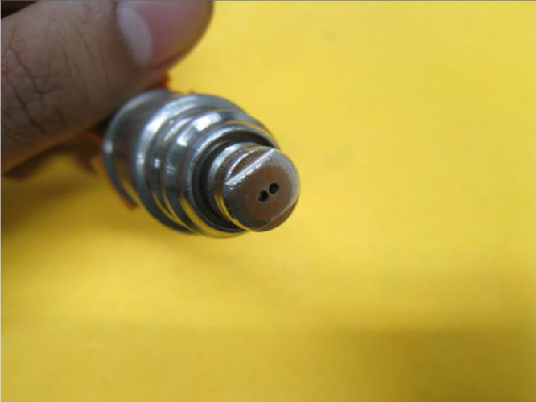 Refurbished Denso Fuel Injector 195500-5800 for Suzuki TL1000R/S