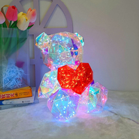 Articles cadeaux originaux 2025, ours en boîte LED rouge brillant coloré fait à la main, matériau PET, forme de dessin animé, décoration de la maison, Saint-Valentin