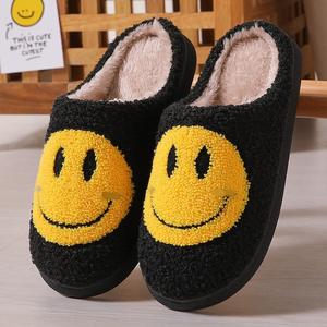 Chaussons d'hiver doux et chauds antidérapants pour <span class=keywords><strong>enfants</strong></span> et femmes, motif dessin animé visage souriant, en peluche douce, vente en gros - Product Image 1