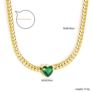 Collar con Colgante de Corazón de Diamantes, Cadena de Oro, Unisex, Uso Diario, Diseño Geométrico, Tema de Amor, Joyería de Acero Inoxidable - Product Image 4