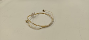 Bracelet artisanal Sstringz en perles Miyuki Delica dorées, brunes et pêche, réglable, minimaliste et géométrique. - Product Image 6