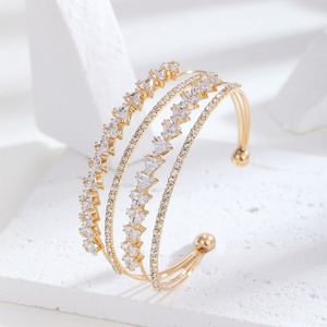 Pulsera Abierta Geométrica de Aleación de Zinc con Zirconia Engastada en Garra, Joyería de Fiesta, Diseño Multicapa - Product Image 1