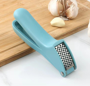 Prensa de Ajo para Cocina SYH1279 Personalizada al por Mayor, de Alta Calidad, Fácil de Usar, con Mango Largo, de Acero Inoxidable y Plástico - Product Image 4