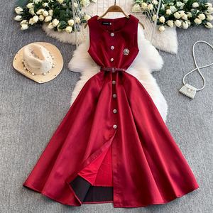 Abito Lungo con Scollo Rotondo e Decorazioni in Diamanti per Donne, Senza Maniche, con Vita Stretta e Gonna Ampia - Product Image 3