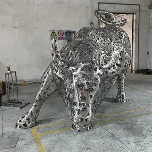 Modern Famous Outdoor Decoration Metal Craft Creative Hollow Stainless Steel Statue Street Landscape Bull Sculpture