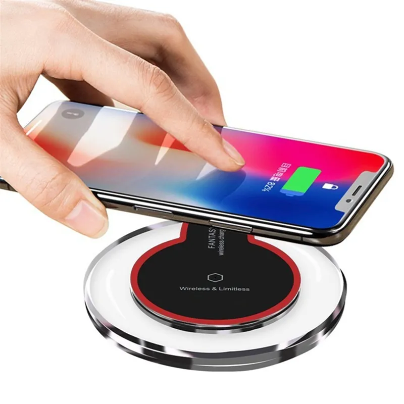 Grosir Produk Penjualan Terbaik Logo Kustom Charger Bulat Warna-warni untuk Telepon Pintar iPhone Samsung Qi Pad Pengisi Daya Nirkabel
