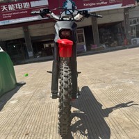 Moto électrique tout-terrain haute puissance 60V 1500W avec pneus 14/17 pouces, vitesse maximale 80 km/h, idéale pour les zones scéniques et événements