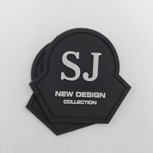 Tùy chỉnh cao su Logo 3D các bản vá lỗi quần áo may dập nổi Silicone các bản vá lỗi mềm nhãn cao su PVC vá cho giày quần áo túi - Product Image 3