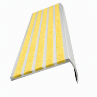 Profilé de marche d'escalier courbé antidérapant, bande de finition personnalisable pour bordure d'escalier, bande de transition superposée, moulure d'escalier jaune