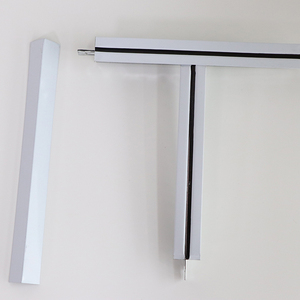 Composants de grille de <span class=keywords><strong>plafond</strong></span> moderne en acier en forme de T de haute qualité avec panneau de gypse peint essentiel en métal - Product Image 2