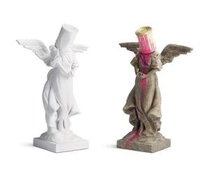 Statuetta Angelo Banksy con Secchio di Vernice, Scultura di Moda in Resina, Regalo Molto Richiesto - Product Image 1