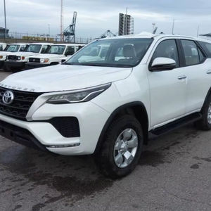 MEJORES OFERTAS para <span class=keywords><strong>Toyota</strong></span> <span class=keywords><strong>Fortuner</strong></span> USADO, 2.4L Turbo Diésel Automático - Product Image 1