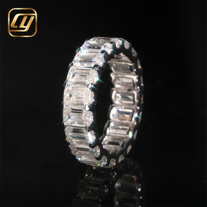 Anillo de Compromiso Unisex con Diamante Sintético Blanco Plateado, Corte Esmeralda, Claridad VVS1, Corte Excelente, Anillo de Boda Clásico, Eternidad Completa - Product Image 3