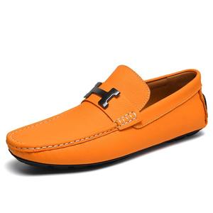 Chaussures pour hommes, mocassins, chaussures décontractées, chaussures en cuir, chaussures de navigation plates colorées grande taille pour le printemps - Product Image 1
