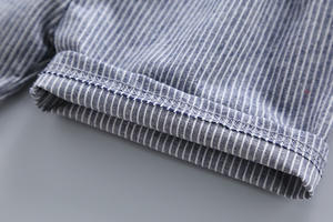 Conjunto de Pantalones Cortos Unisex en Amarillo y Gris, Conjuntos para Niños con Diseño de Dibujos Animados - Product Image 4