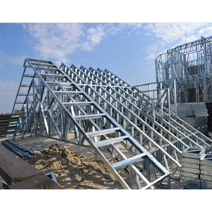 Estructura de Villa con Armazón de Acero Ligero y Diseño de Techo a Dos Aguas para Uso Residencial - Product Image 1