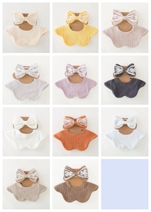Set 2 PCS Bib Bayi Baru Lahir Warna Solid Bahan Katun Murni Penyerap Air Liur dengan Ikat Rambut Pita Renda - Product Image 6
