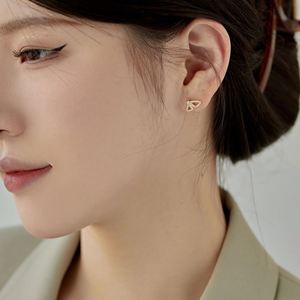 Pendientes de Mariposa con Circonita Cúbica 5A Dylam, Pendientes de Mariposa con Pavé de Circonita Cúbica Chapados en Oro de 18K para Mujer, Buen Regalo para Hermana o Amante - Product Image 6