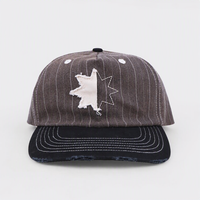 Casquette de baseball vintage non structurée à 5 panneaux avec visière légèrement incurvée, effet vieilli et rayures, avec patch appliqué personnalisé