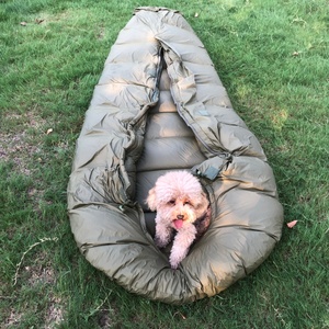 Saco de Dormir Táctico de Camuflaje, Compacto y Portátil, para Aventuras - Product Image 1