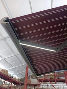Toldo de Aluminio para Ventana con Control Remoto, Extensible y Retráctil, para Patio Exterior, Apto para Todas las Estaciones - Product Image 2
