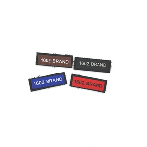 Étiquettes tissées d'accessoires d'habillement décoratifs personnalisés de marque de luxe avec attaches imprimées de boucle de crochet étiquettes d'emballage en tissu - Product Image 3