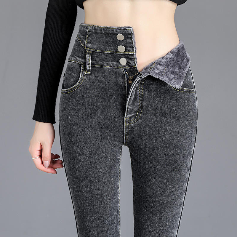 Plush Cropped Pants 1