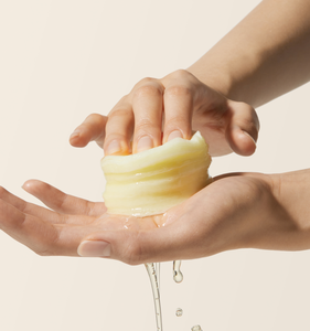 Medicube Deep Vita C Pad, 70 Discos Faciales con Vitamina C, Iluminan la Piel Opaca, Atenúan las Manchas Oscuras, Marcas Post-Acné, Exfoliación Suave - Product Image 4