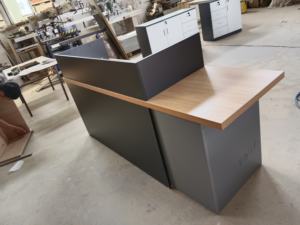 Bureau de réception moderne de conception récente, pratique et à bas <span class=keywords><strong>prix</strong></span>, <span class=keywords><strong>comptoir</strong></span> de bureau blanc, table de bureau centrale - Product Image 3