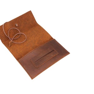 Estuche de Tabaco Personalizado de Cuero Genuino para Tabaco Amber Leaf de 50g, Estuche para Tabaco de Liar - Product Image 3