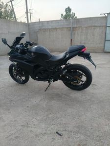 <span class=keywords><strong>Yamaha</strong></span> <span class=keywords><strong>R3</strong></span> Modelo Clásico 400cc, Funciona de Forma Suave, con un Motor Potente y de Alto Rendimiento. - Product Image 5