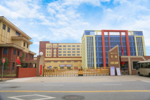 EcoCampor Mini <span class=keywords><strong>Camper</strong></span> di Lusso Confortevole <span class=keywords><strong>4x4</strong></span> per Campeggio e Viaggi, RV Personalizzato per Uso Esterno in Vendita - Product Image 5