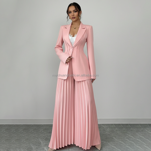 Completo da Ufficio su Misura a Due Pezzi per Donne, Tailleur con Pantaloni Plissettati per Carriera e Business - Product Image 1