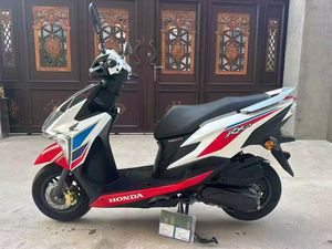 <span class=keywords><strong>Scooter</strong></span> à deux roues AHonda Cyclone 125cc - Économique en carburant et durable - Product Image 3