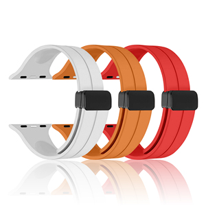 CM <span class=keywords><strong>Bracelet</strong></span> <span class=keywords><strong>de</strong></span> montre en silicone à boucle pliante à aimant fort durable résistant à la sueur pour <span class=keywords><strong>bracelet</strong></span> <span class=keywords><strong>de</strong></span> montre <span class=keywords><strong>Apple</strong></span> 49mm 45mm 44mm 42mm 41mm 40mm - Product Image 3