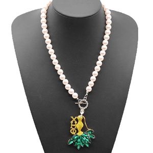 Alla moda verde e giallo Bling <span class=keywords><strong>pietra</strong></span> intarsiato splendida signora ciondolo e perla rendendo greco XHO Chi <span class=keywords><strong>Eta</strong></span> Phi Choker collana - Product Image 1